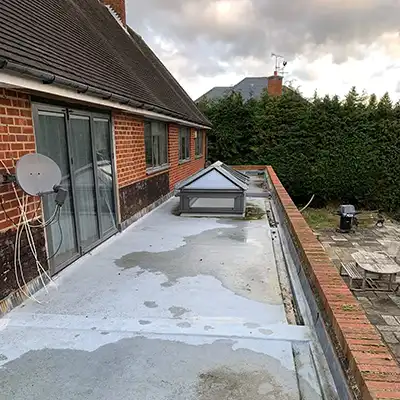 flat roof under construction